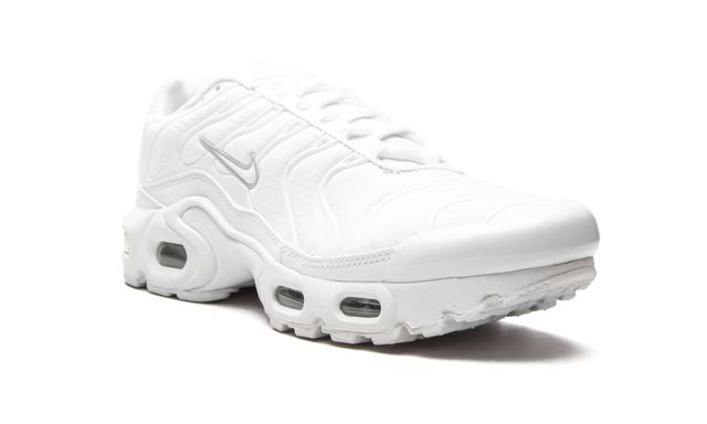 Air Max TN Plus Triple White Keesef