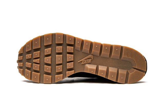Nike Vaporwaffle Sacai Black Gum Nike Vaporwaffle Sacai Black Gum Keesef