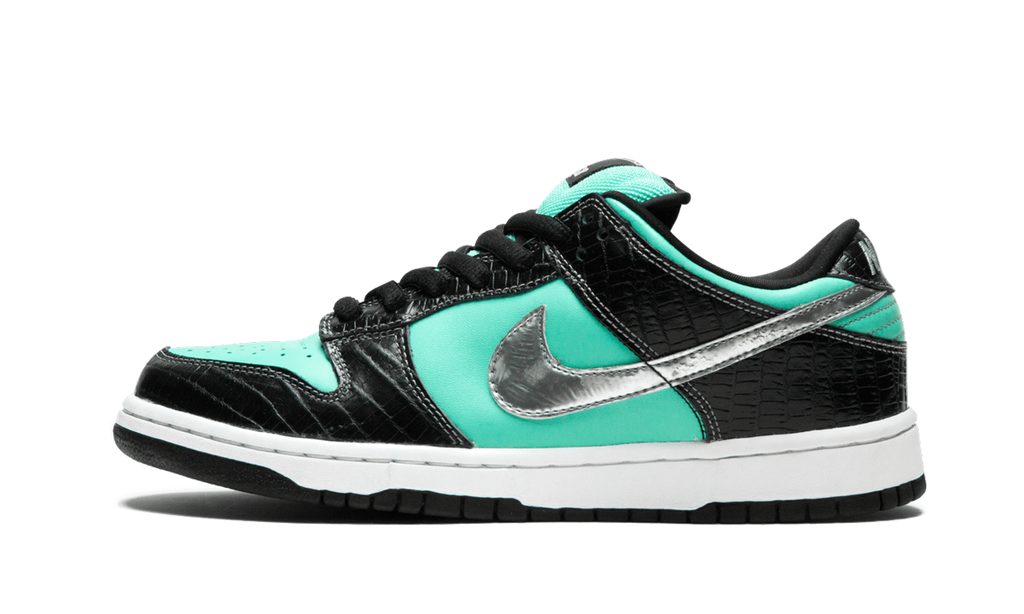 Nike SB Dunk Low Diamond Supply Co. Aqua Blue