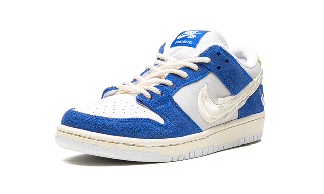 Nike SB Dunk Low Pro Fly Streetwear