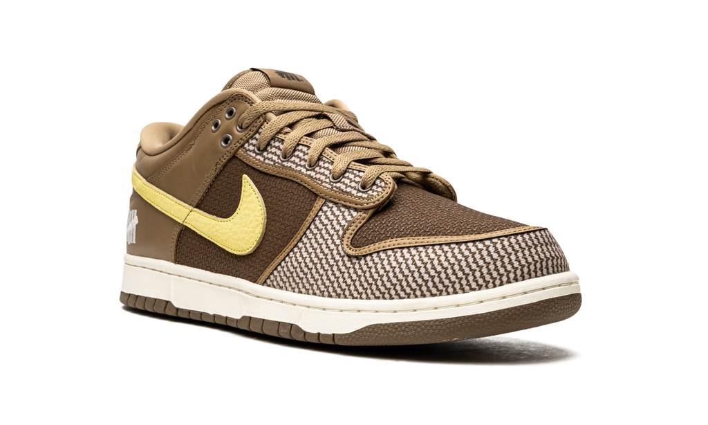 Nike Dunk Low Undefeated Canteen