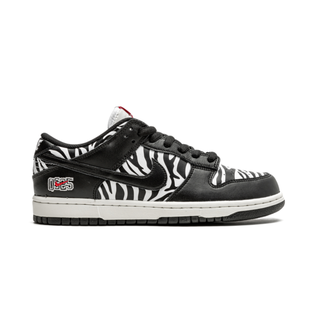 Nike SB Dunk Low Quartersnacks Zebra