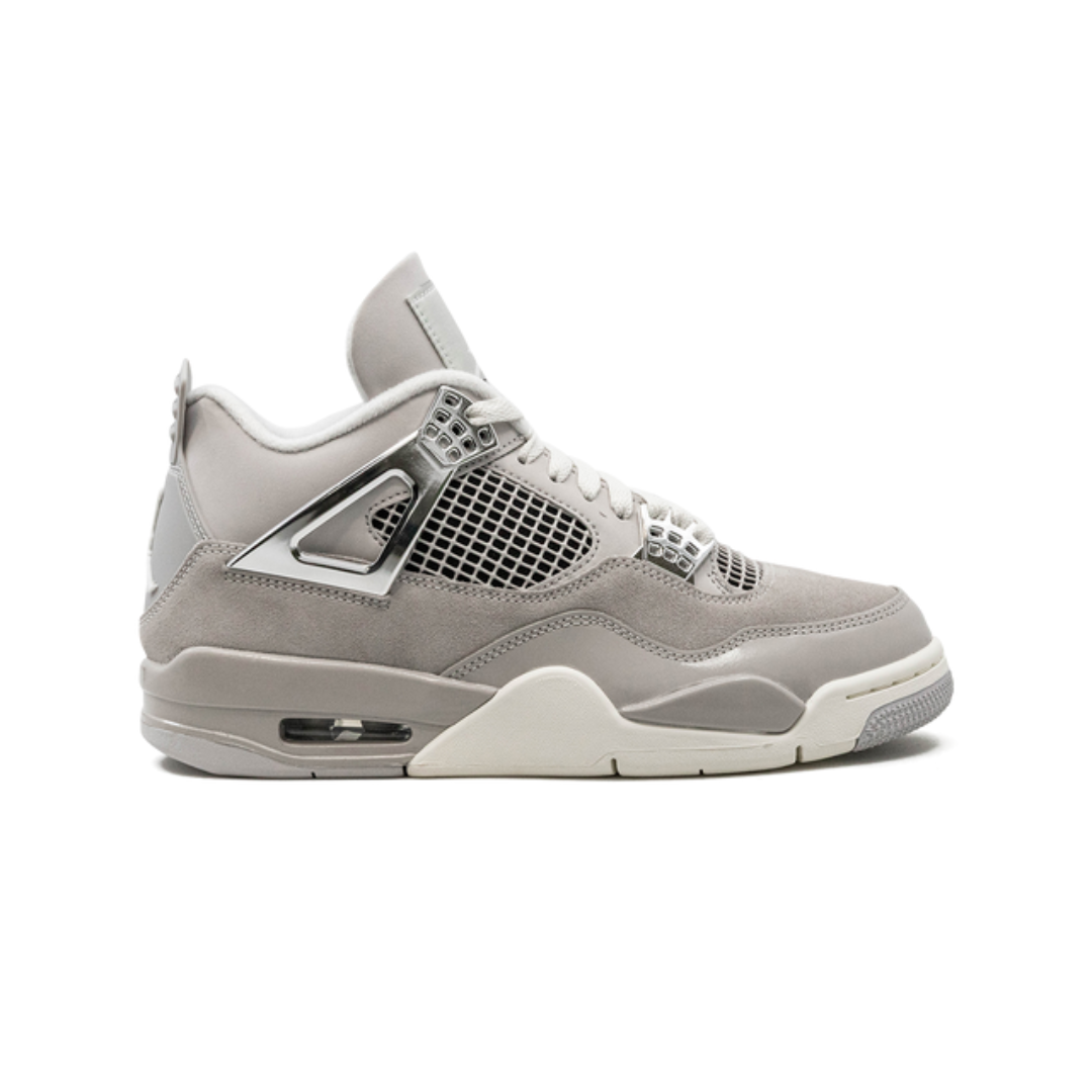 Air Jordan 4 Frozen Moments