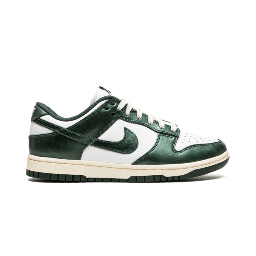 Nike Dunk Low Vintage Green (W)