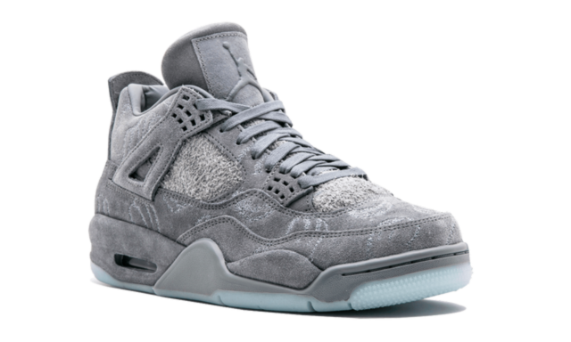 Jordan 4 Retro Kaws