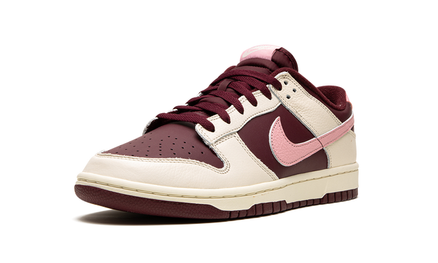 Nike Dunk Low Valentine’s Day