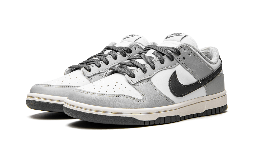 Nike Dunk Low Light Smoke Grey