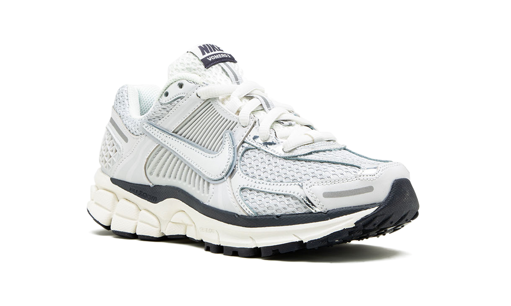 Nike Zoom Vomero 5 Photon Dust Metallic Silver