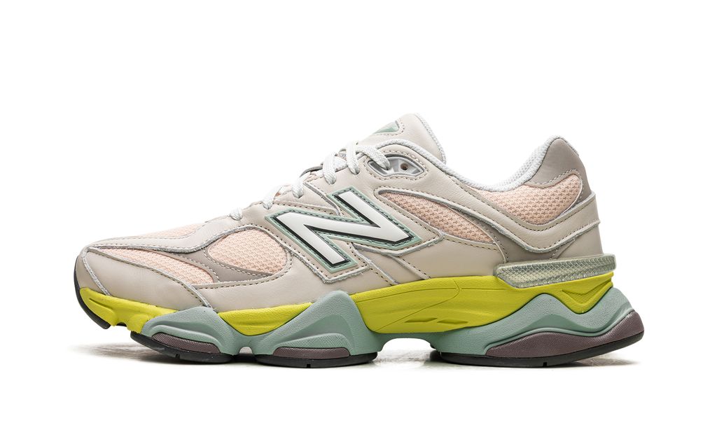 New Balance 9060 Moonbeam Keesef 