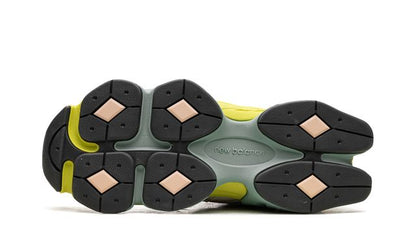 New Balance 9060 Moonbeam Keesef 