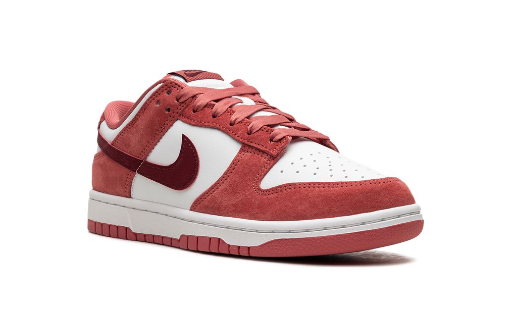 Nike Dunk Low Valentine's Day (2024) Nike Dunk Low Valentine's Day (2024) Keesef 