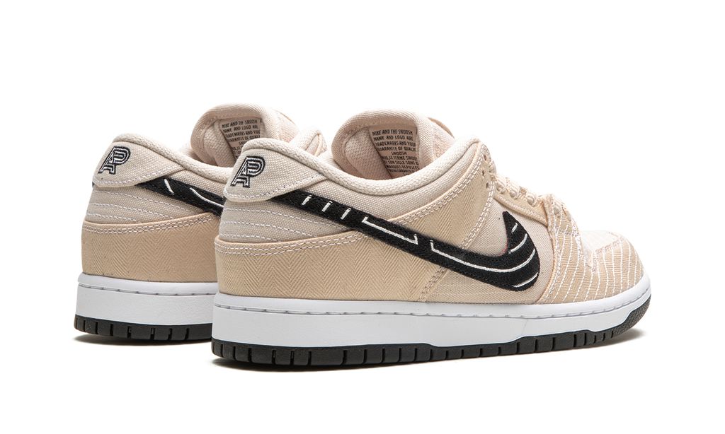 Nike SB Dunk Low Albino & Preto 'Jiu-Jitsu' Nike SB Dunk Low Albino & Preto Men’s Keesef 