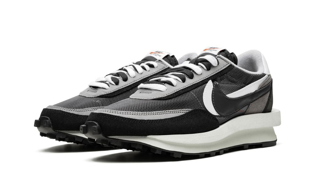 Nike Waffle Sacai Black Nike Waffle Sacai Black Keesef 