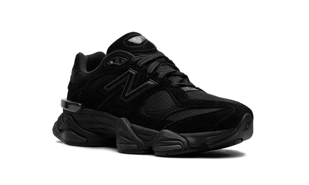 New Balance 9060 Triple Black