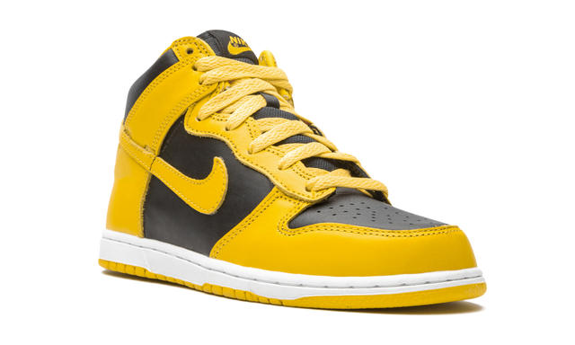 Nike Dunk High Varsity Maize